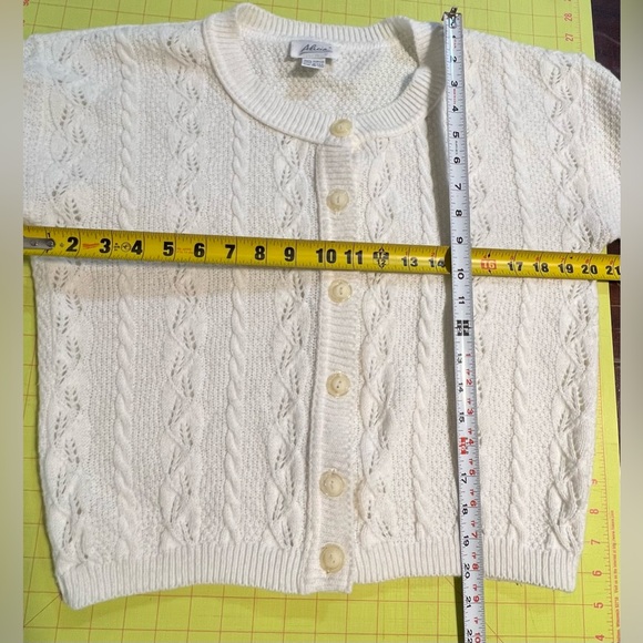 VINTAGE Classic cable knit sweater cardigan button front white 80s basic staple - Picture 9 of 10